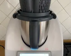 Step <p>He cocinado con el cestillo el tiempo indicado. Cuando ha terminado lo he probado y me ha parecido que necesitaba otros 10 minutos.</p> illustration