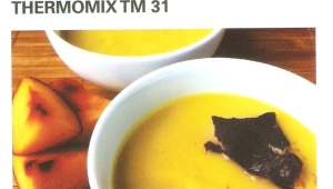 CREMA TEMPLADA DE MELOCOTÓN CON CRUJIENTE DE CECINA
